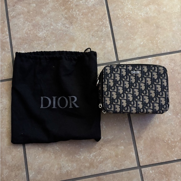 Dior Monogram Pouch with Dust Bag - Picture 6 of 7